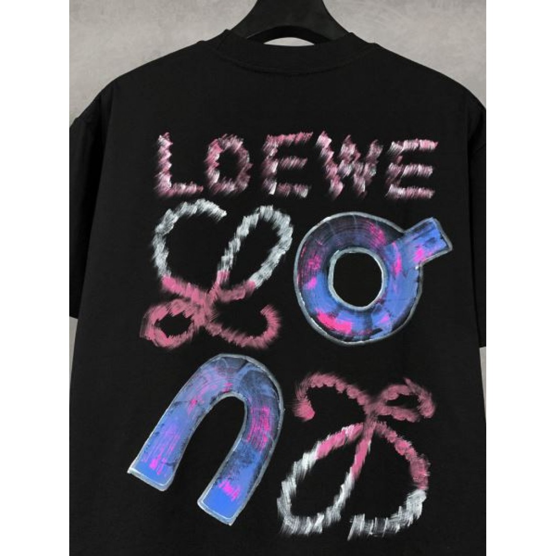 都会的でスマートなスタイルに ロエベ コピー 半袖Tシャツ LOEWE 