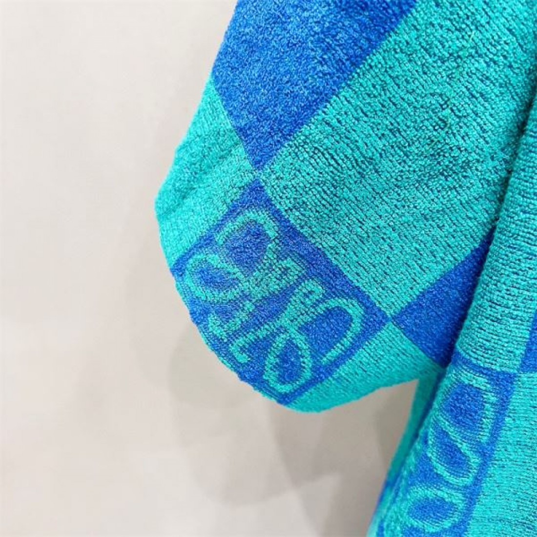  シックでクリエイティブな LOEWE ロエベ コピー 半袖Tシャツ 軽やかな