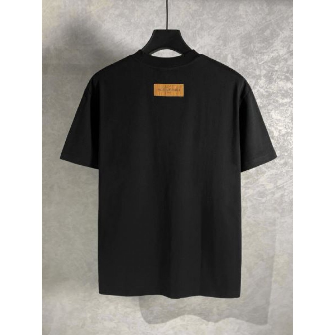 季節限定商品 LOUIS VUITTON ルイヴィトン コピー 半袖Tシャツ 最高峰の品質