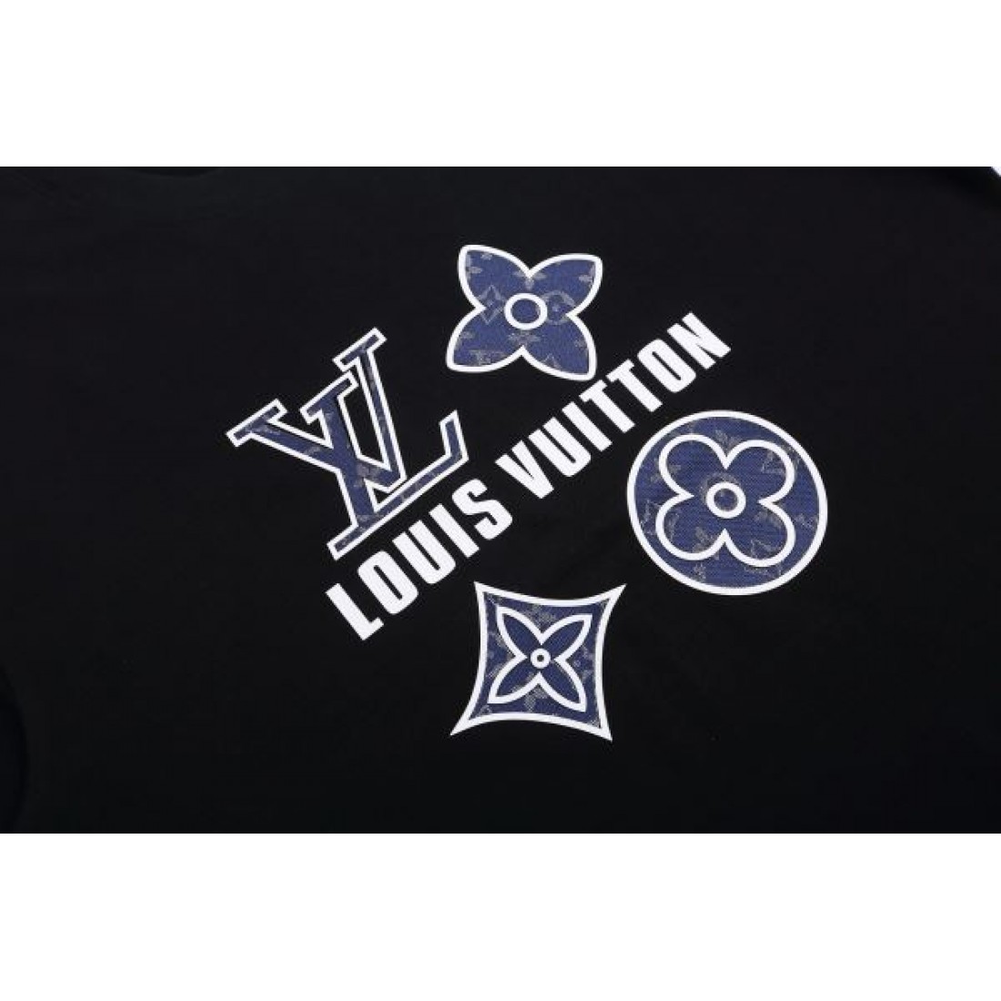 この夏を彩る LOUIS VUITTON ルイヴィトン コピー 半袖Tシャツ 限定予約受付中