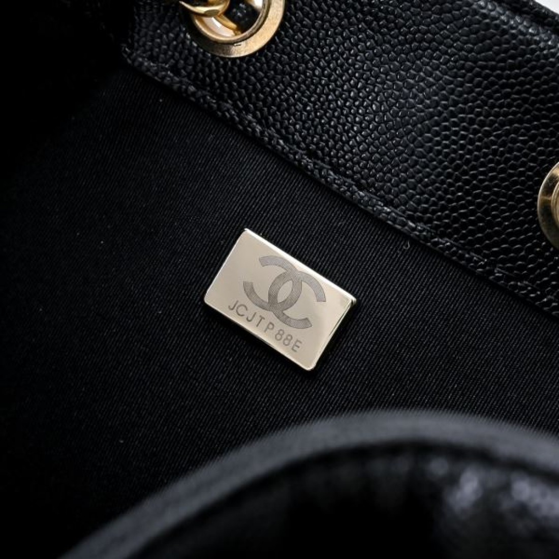 見逃し厳禁 CHANEL シャネル コピー トートバッグ 迷わずゲット