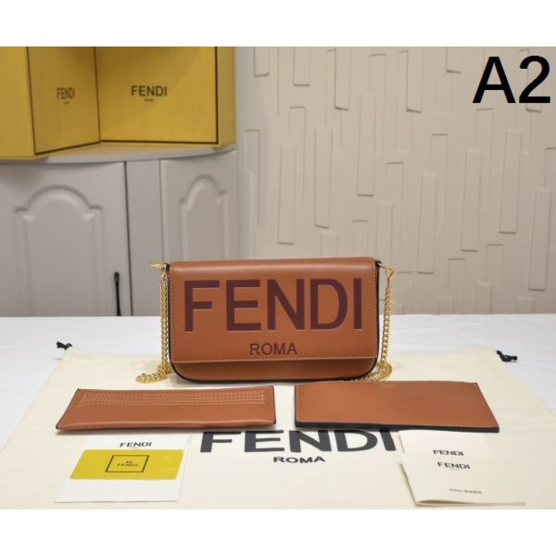 FENDI フェンデイ コピー トートバッグ 洗練されたシンプルさと軽やかさが魅力