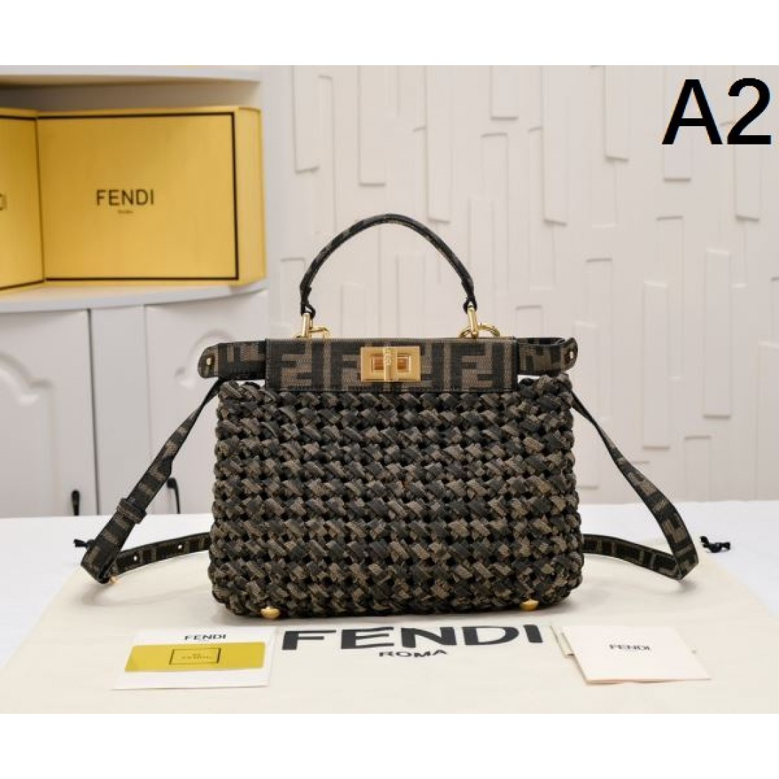 フェンデイ コピー トートバッグ FENDI 高機能で都会的なスタイルに最適