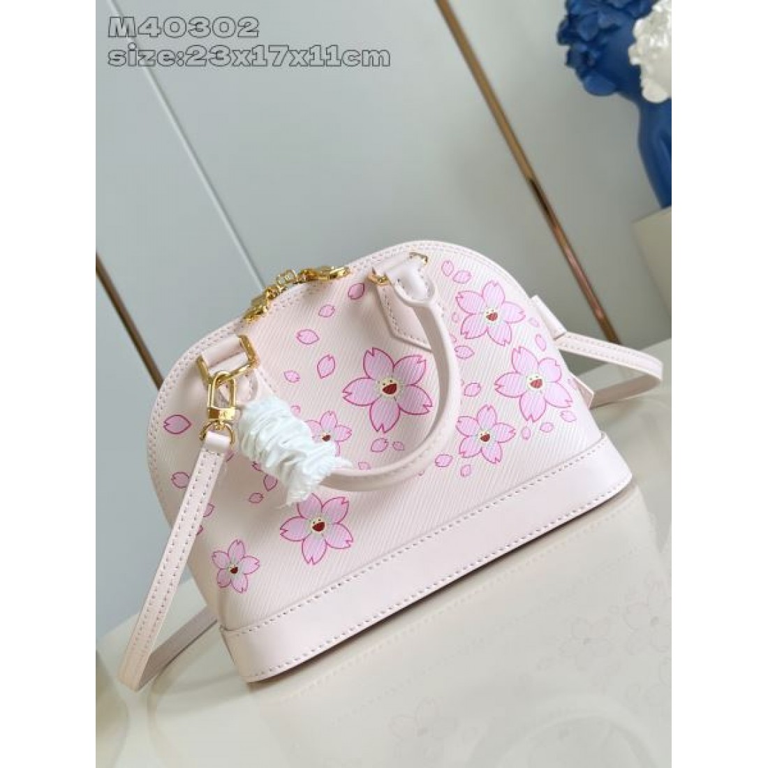 タイムレスでスタイリッシュな LOUIS VUITTON ルイヴィトン 偽物 トートバッグ