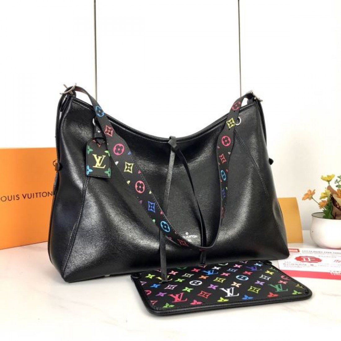 ルイヴィトン 偽物 トートバッグ LOUIS VUITTON 上質でスマートな佇まい