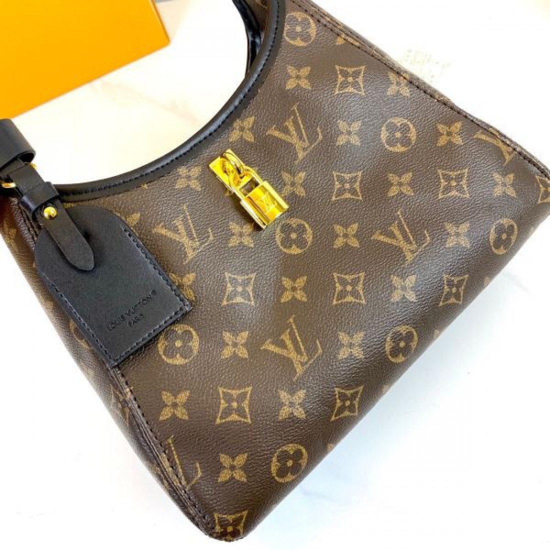 スタイリッシュ 洗練された LOUIS VUITTON ルイヴィトン スーパーコピー トートバッグ