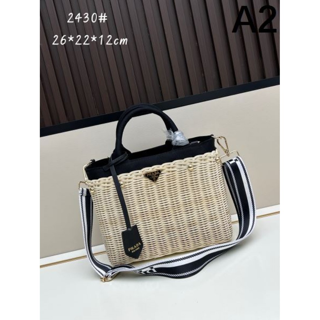 モダンかつ機能的な PRADA プラダ スーパーコピー トートバッグ で差をつける