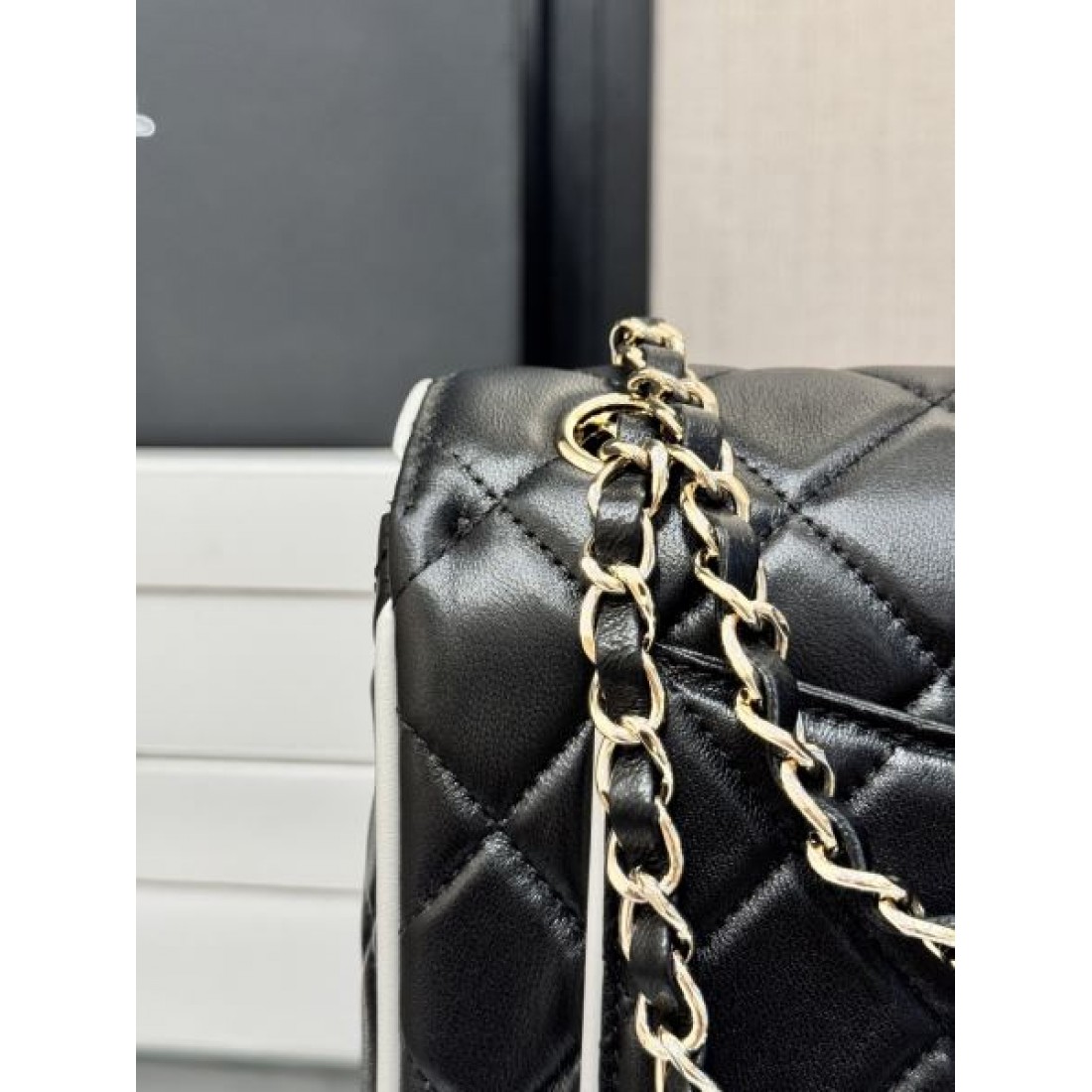 クラシック 魅惑的な シャネル コピーショルダーバッグ CHANEL