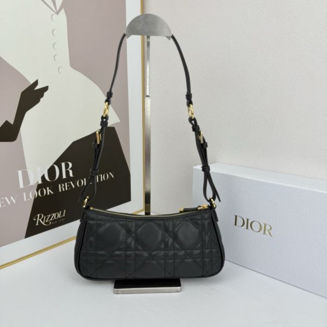 DIOR ディオール コピーショルダーバッグ 気品 フェミニンさ