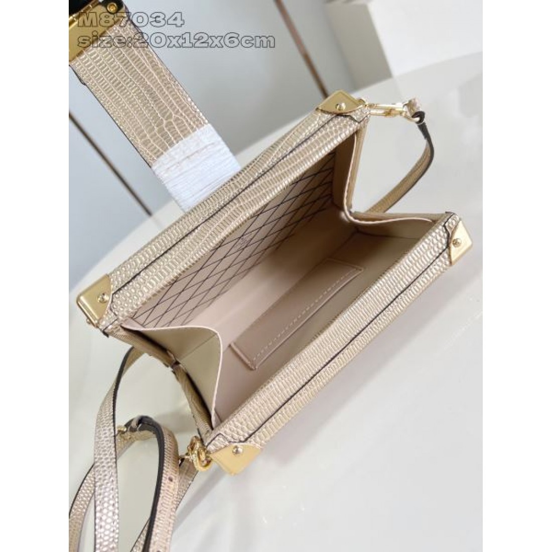 上質 ミニマルな LOUIS VUITTON ルイヴィトン スーパーコピー ショルダーバッグ
