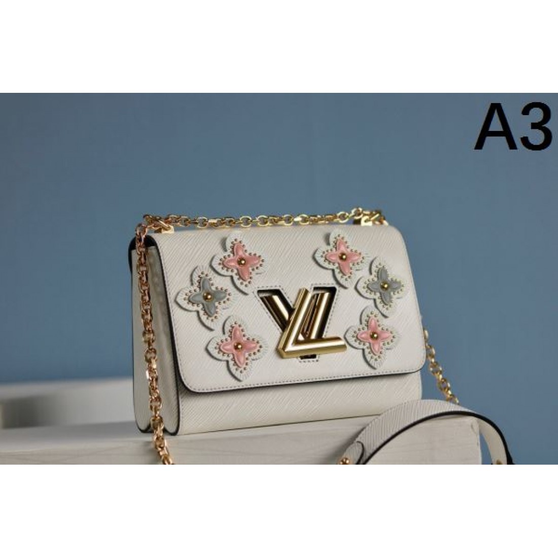  エレガントでモダンな LOUIS VUITTON ルイヴィトン コピー ショルダーバッグ