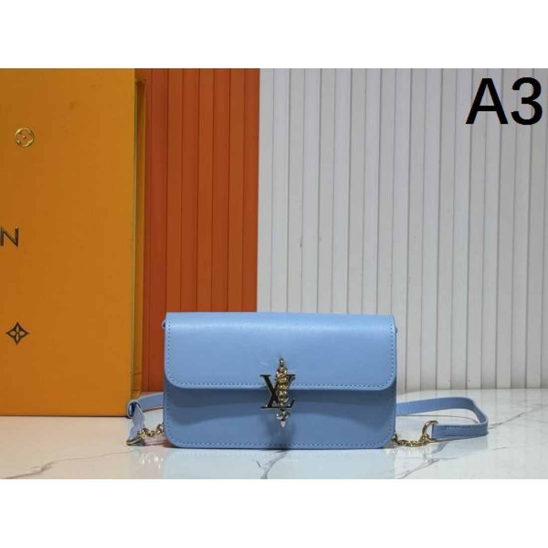 ルイヴィトン コピー ショルダーバッグ LOUIS VUITTON 洗練された都会的な魅力