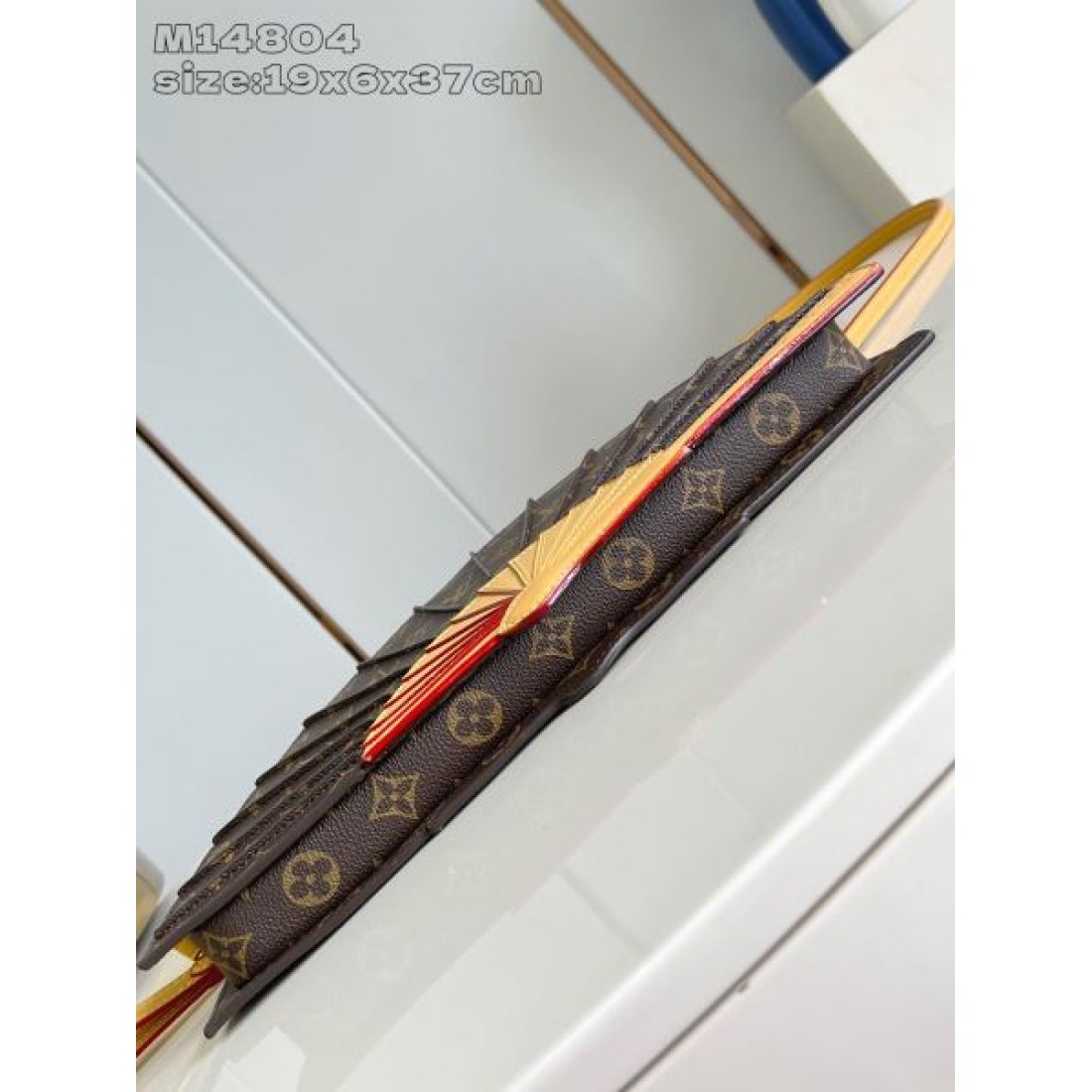 LOUIS VUITTON ルイヴィトン コピー ショルダーバッグ シック 落ち着いた