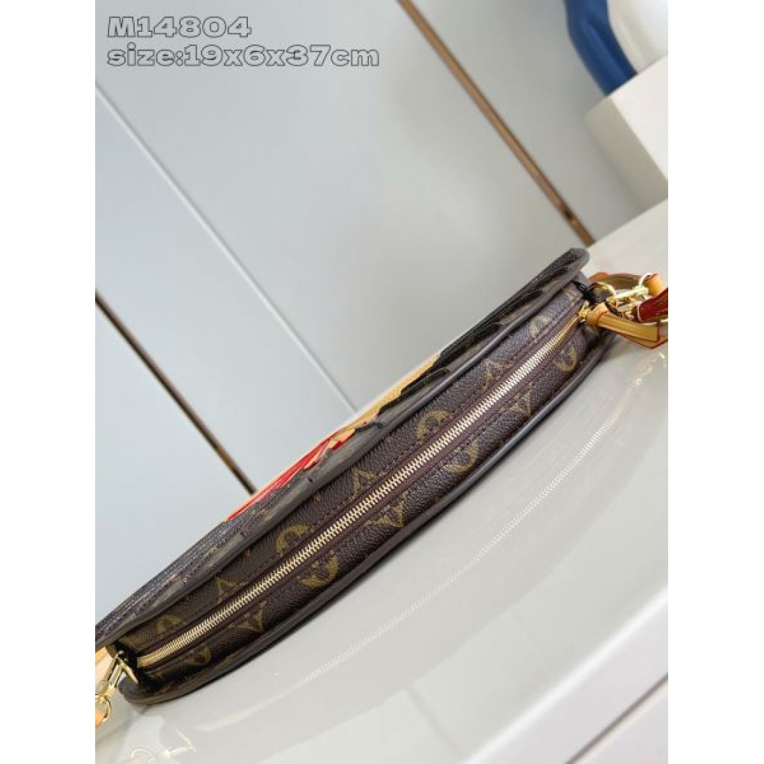 LOUIS VUITTON ルイヴィトン コピー ショルダーバッグ シック 落ち着いた
