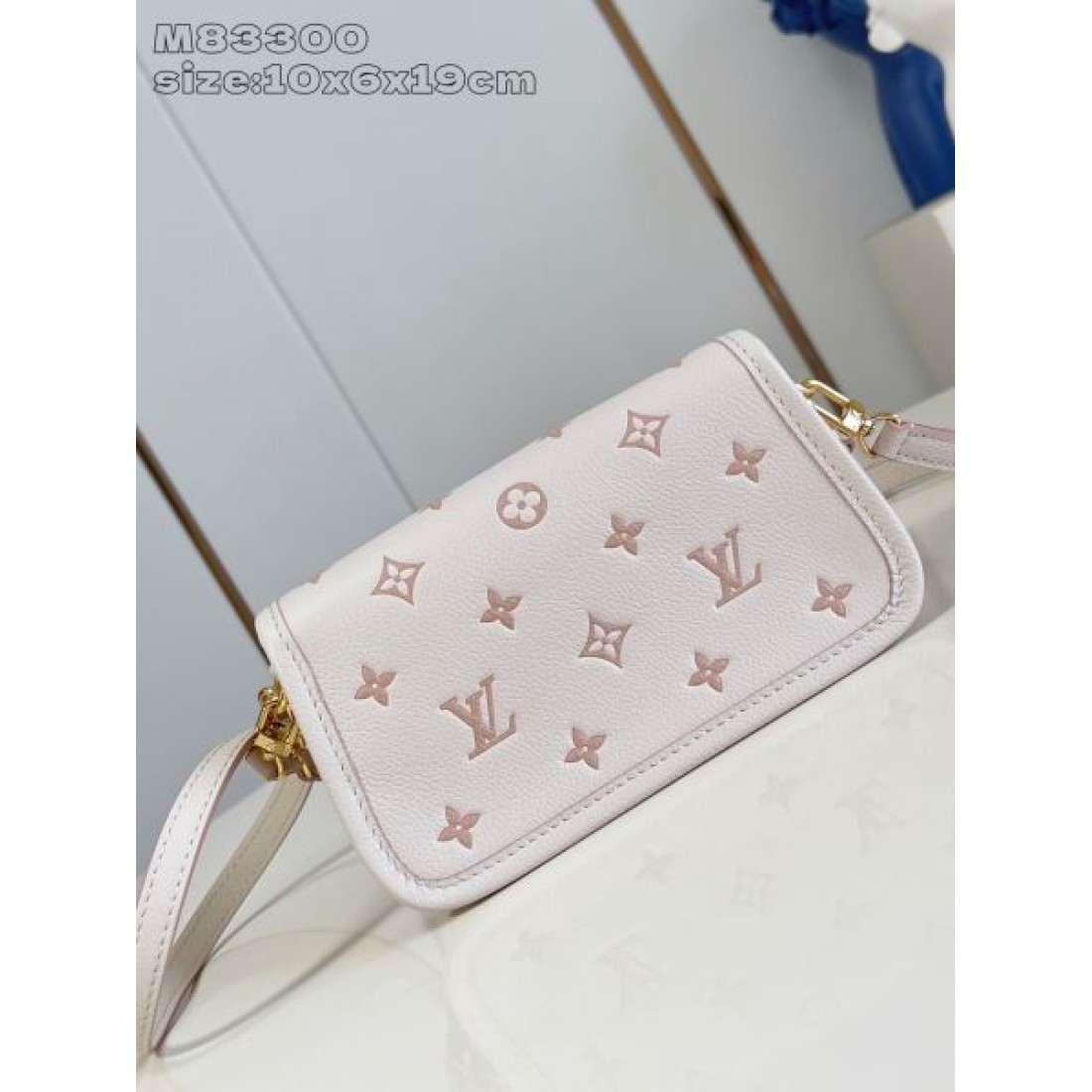 秋のお洒落コーデ LOUIS VUITTON ルイヴィトン コピー ショルダーバッグ 年末年始スペシャル