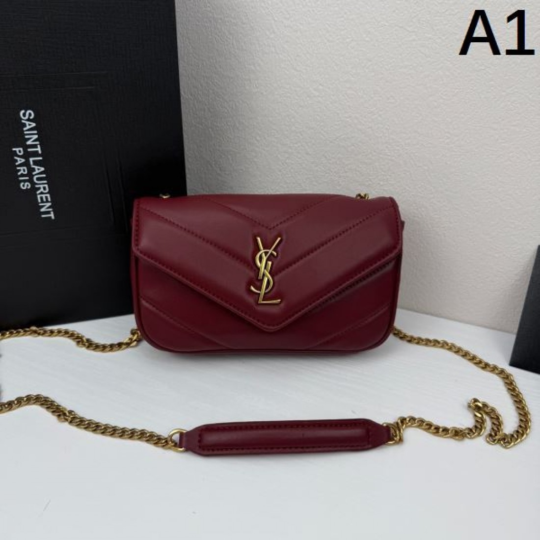 お洒落さん必携 YSL イヴ サンローラン コピー ショルダーバッグ 自分へのご褒美に