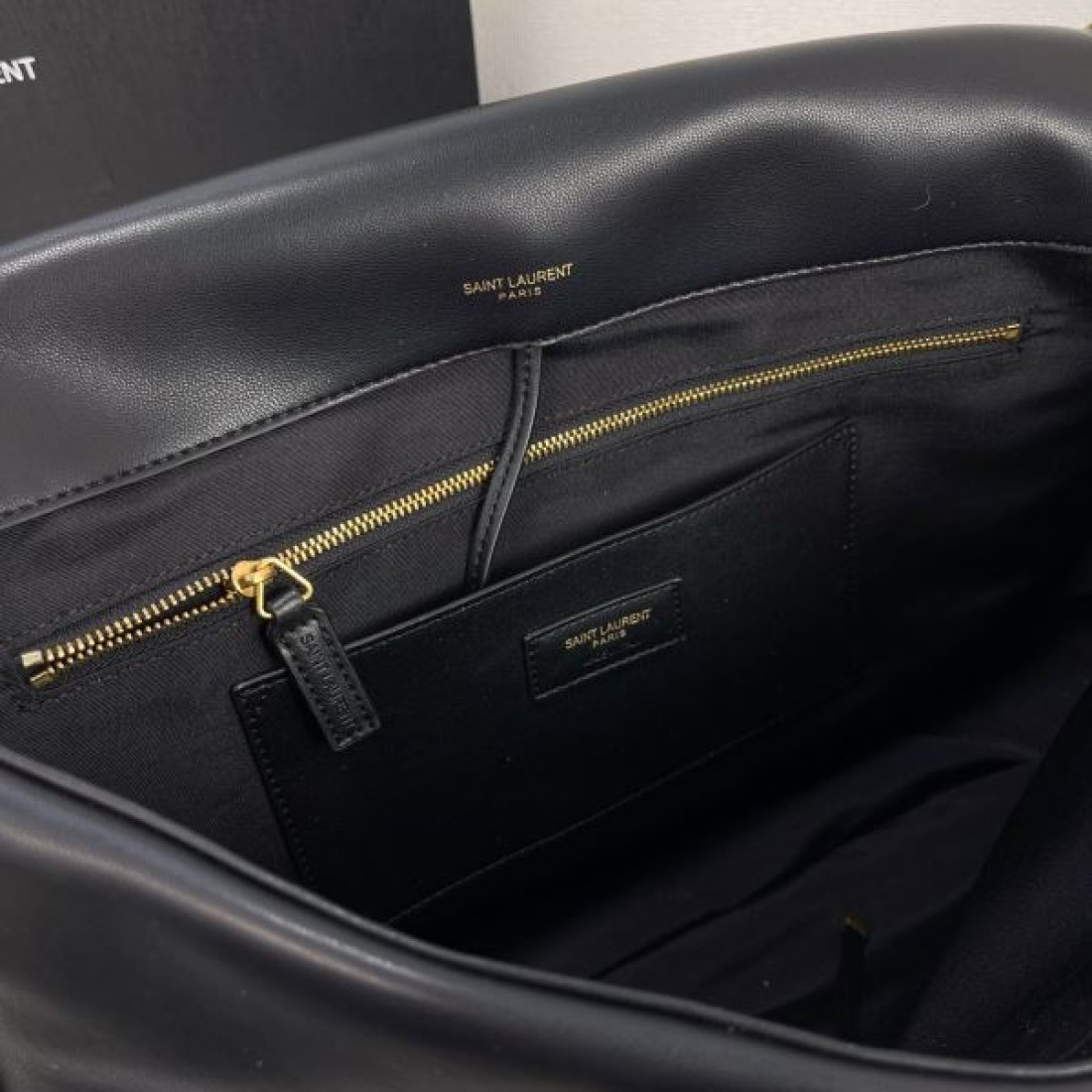 迷わずゲット YSL イヴ サンローラン コピー ショルダーバッグ これは買い