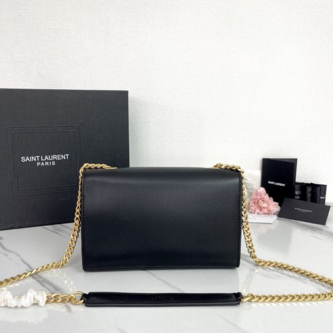 年末年始スペシャル YSL イヴ サンローラン コピー ショルダーバッグ 今季イチオシ