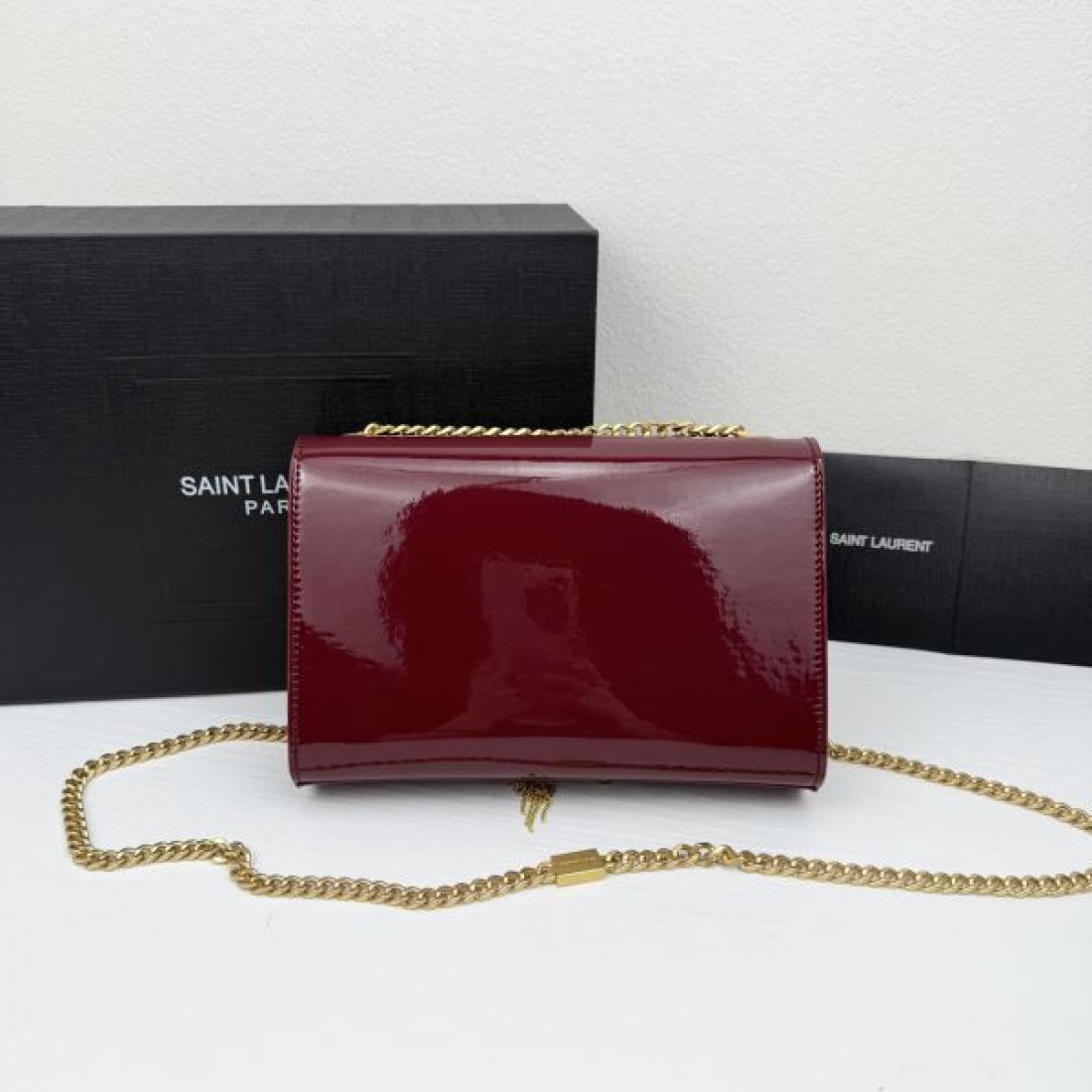 新春初売り YSL イヴ サンローラン コピー ショルダーバッグ 新春初売り