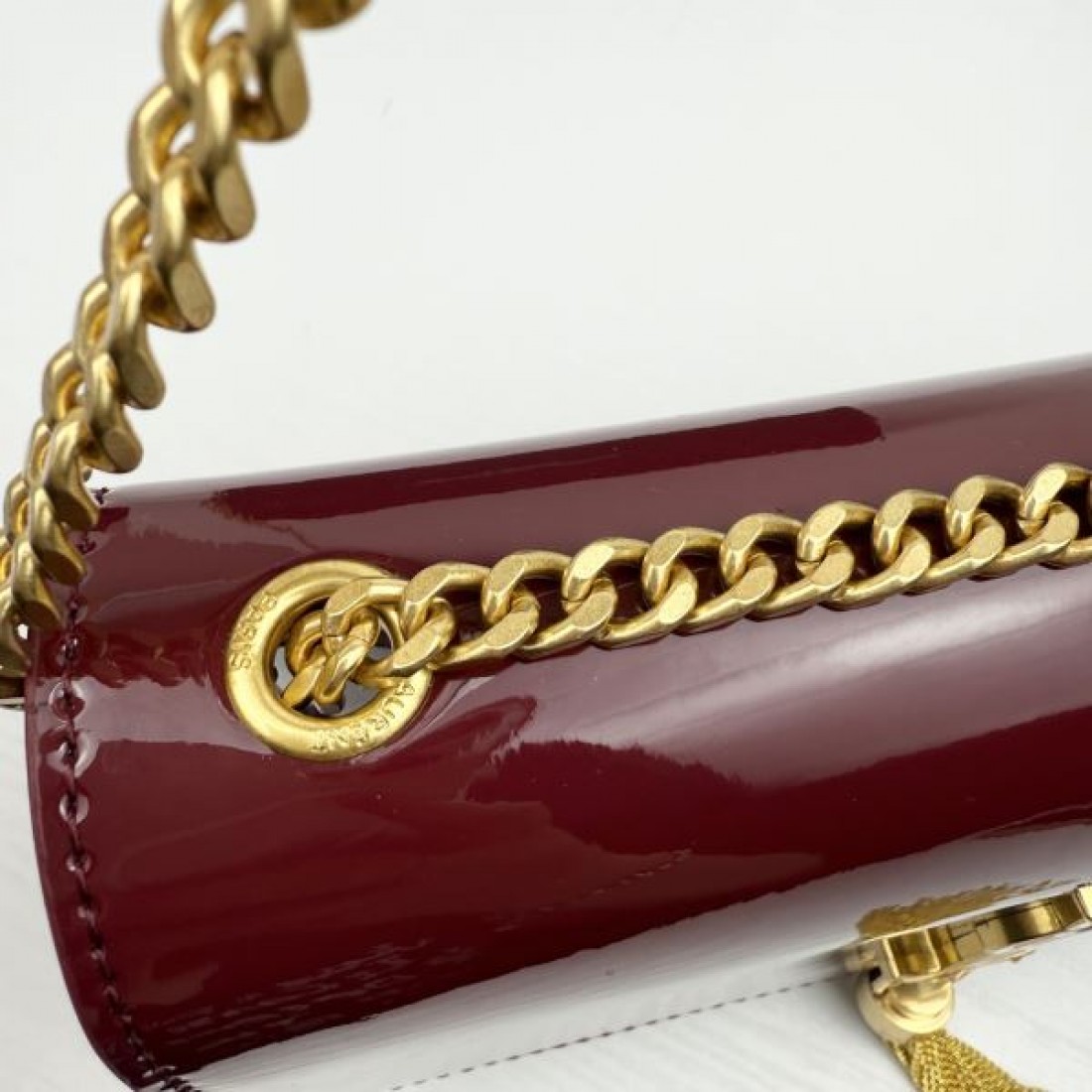 新春初売り YSL イヴ サンローラン コピー ショルダーバッグ 新春初売り