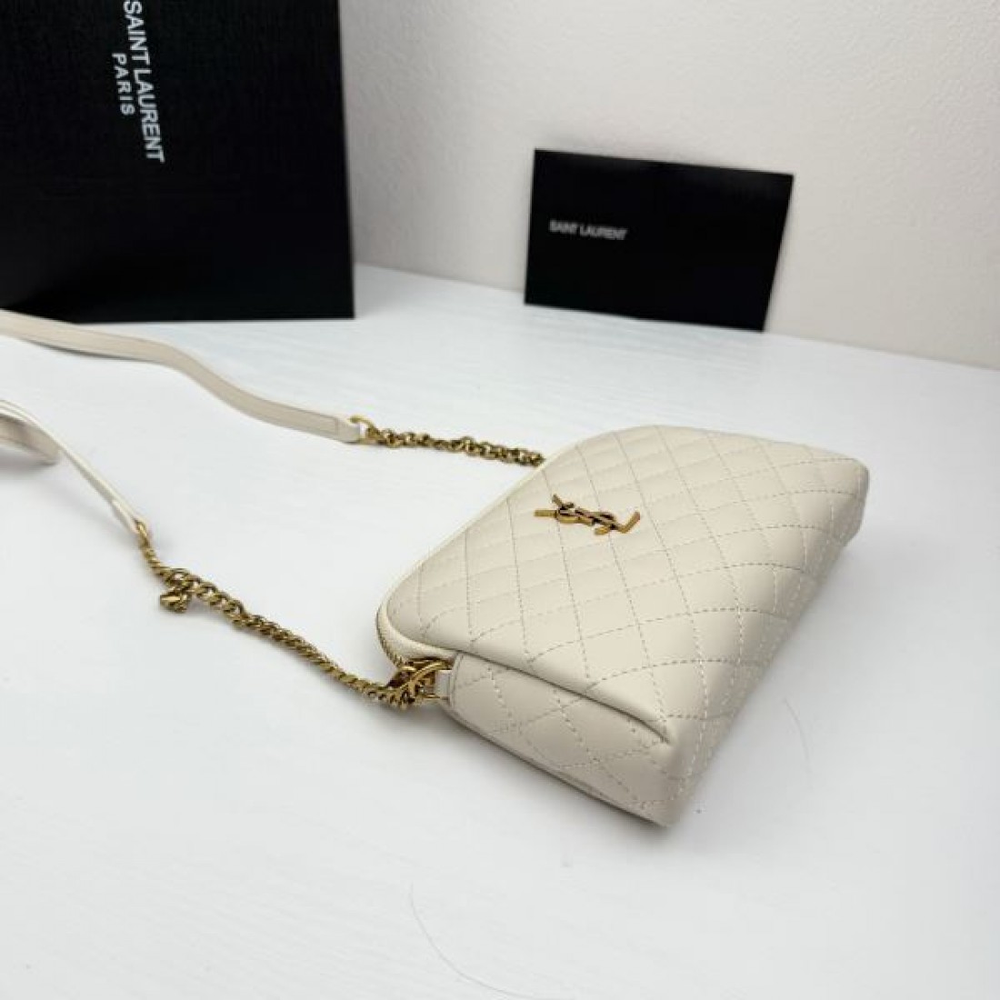 クリスマス限定 YSL イヴ サンローラン コピー ショルダーバッグ バレンタインコレクション