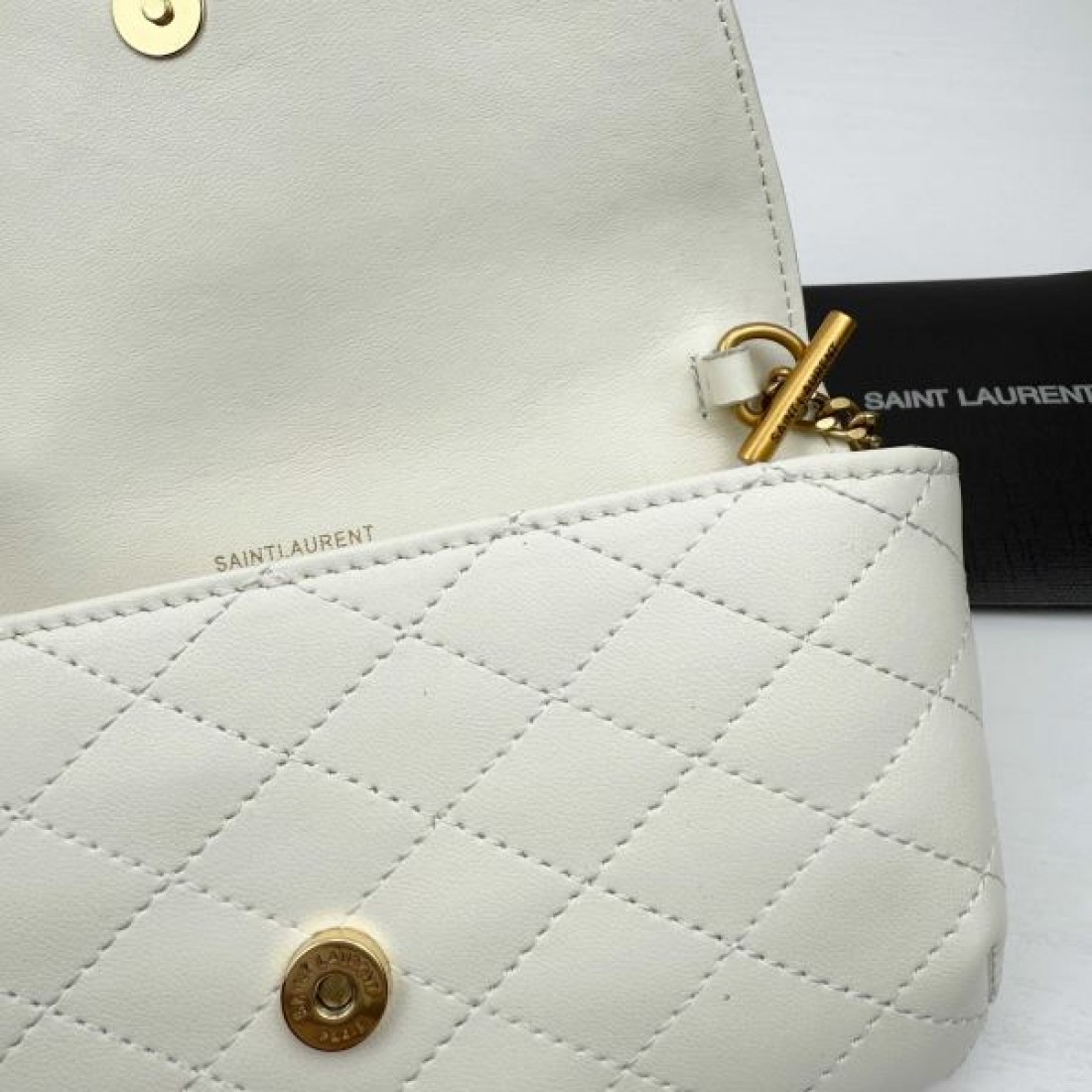 新春初売り YSL イヴ サンローラン コピー ショルダーバッグ 春の新生活にぴったり