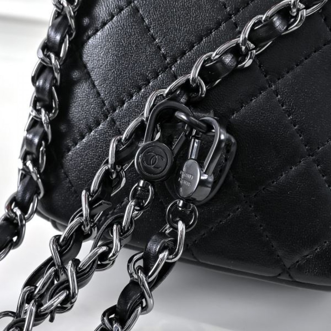 ラグジュアリーな魅力 CHANEL シャネル コピー バックパック 限定コレクション