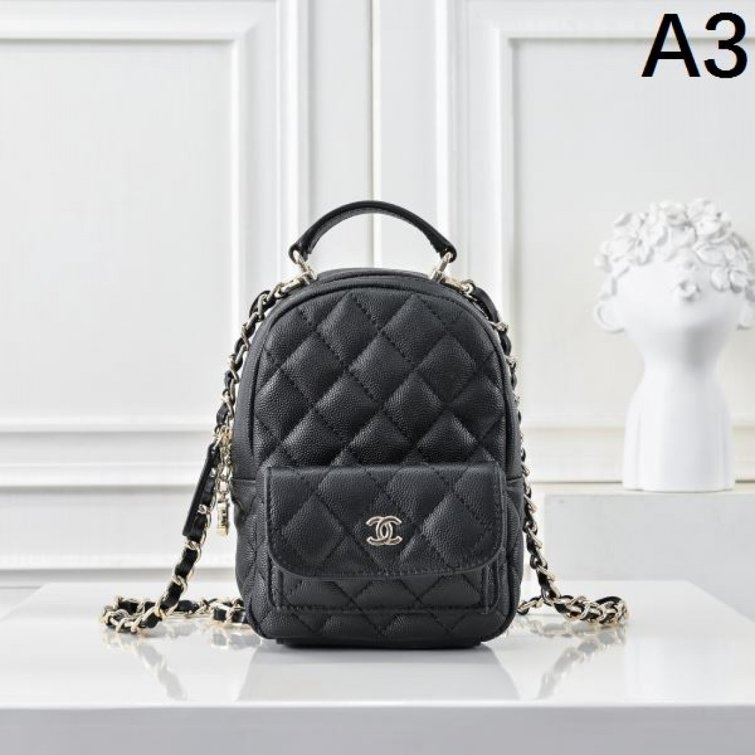 セレブ御用達 CHANEL シャネル コピー バックパック ラグジュアリーな魅力