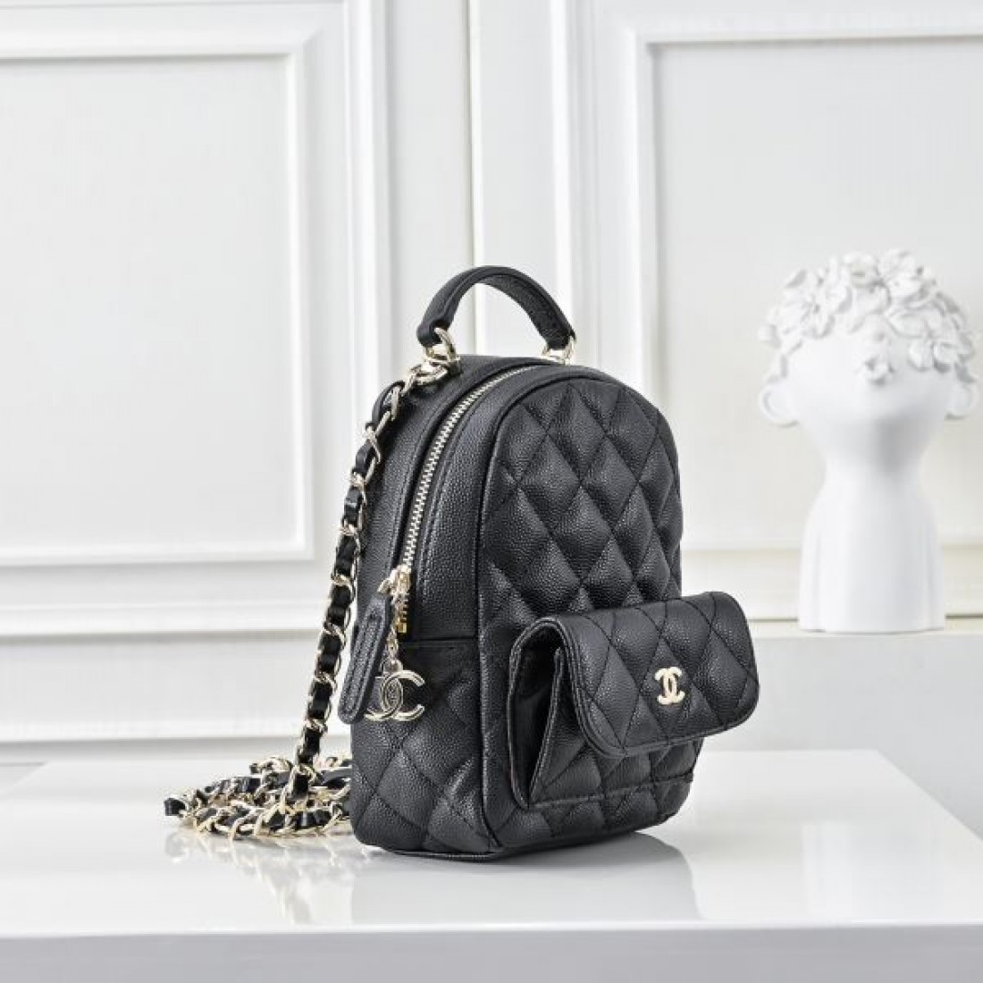 セレブ御用達 CHANEL シャネル コピー バックパック ラグジュアリーな魅力
