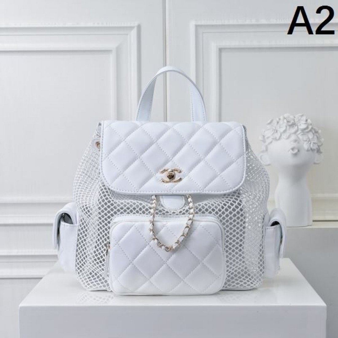 優雅で洗練された雰囲気漂う CHANEL シャネル スーパーコピー バッグ