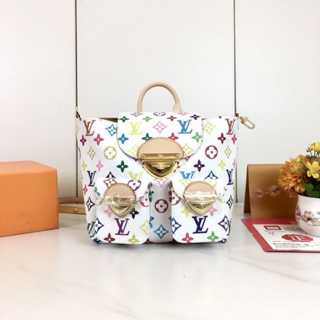 リピート率高め  LOUIS VUITTON ルイヴィトン コピー バックパック 旬なカラー展開
