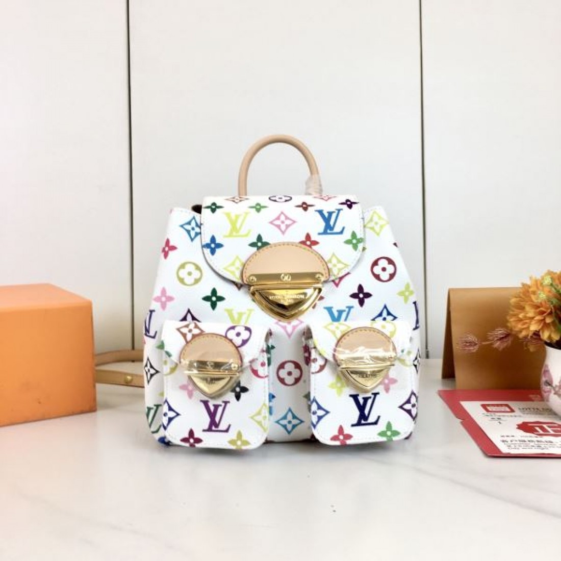 リピート率高め  LOUIS VUITTON ルイヴィトン コピー バックパック 旬なカラー展開