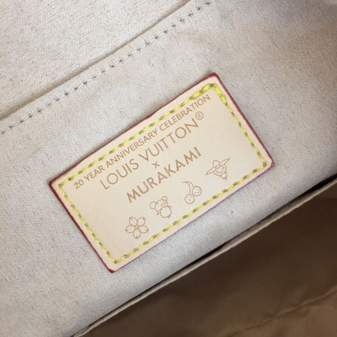 リピート率高め  LOUIS VUITTON ルイヴィトン コピー バックパック 旬なカラー展開