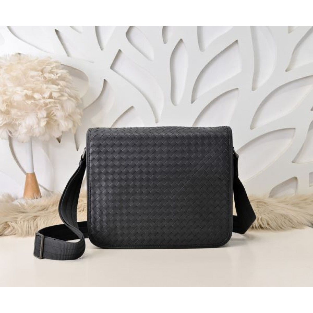季節感たっぷり BOTTEGA VENETA ボッテガヴェネタ コピー ショルダーバッグ 旬コーデに最適