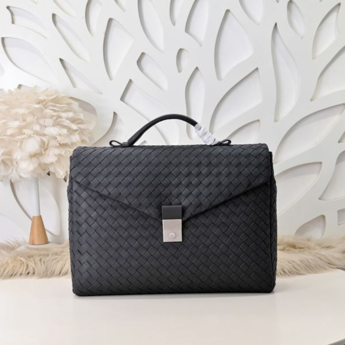 BOTTEGA VENETA ボッテガヴェネタ コピー ブリーフケース スマートな実用性