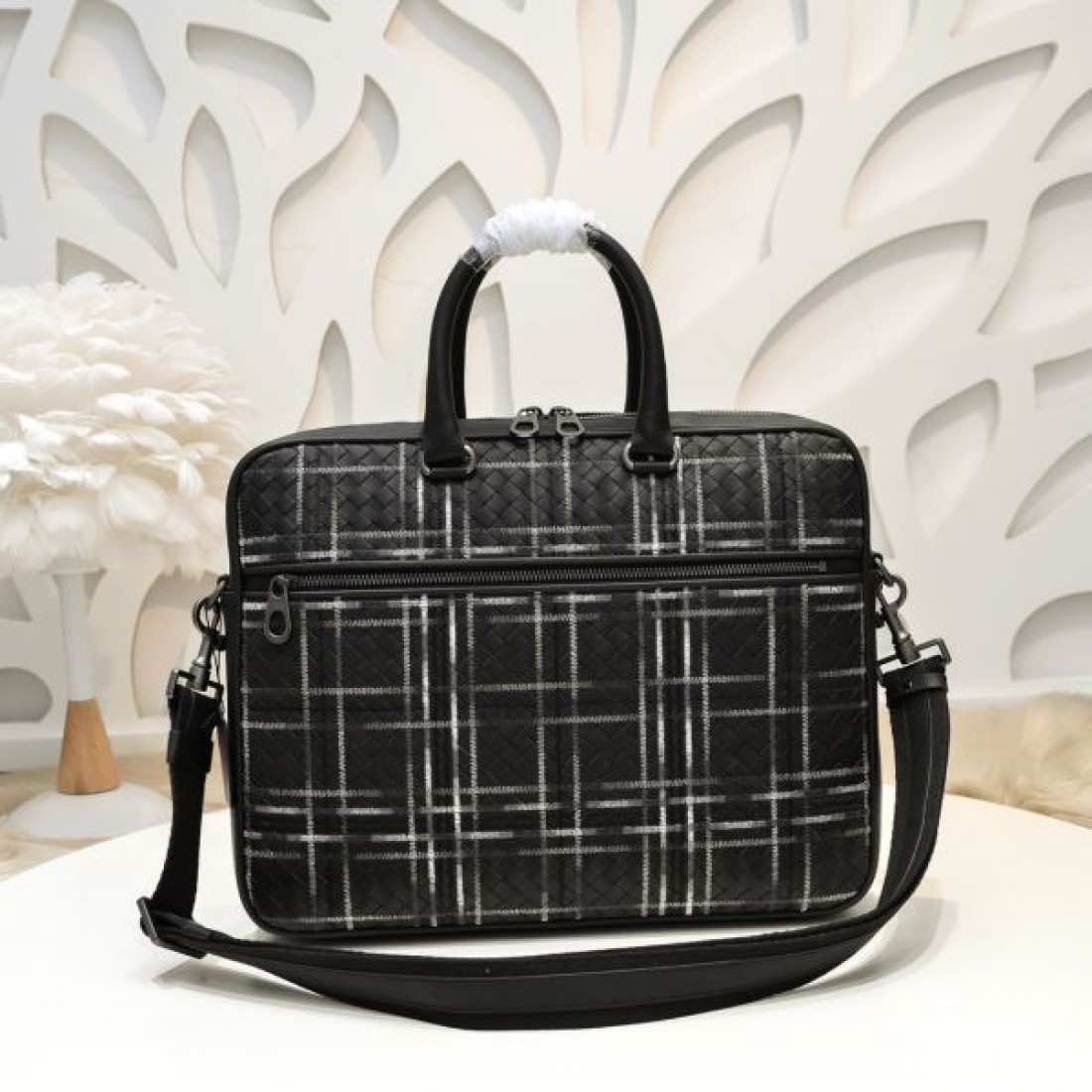BOTTEGA VENETA ボッテガヴェネタ コピー ブリーフケース スマートで重厚感