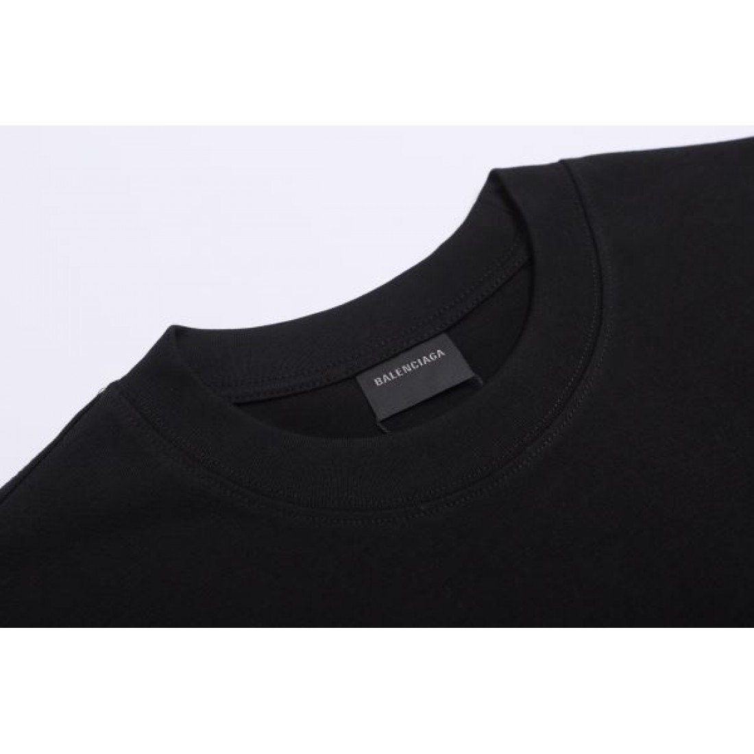 今季イチオシ BALENCIAGA バレンシアガ コピー 半袖Tシャツ 季節感たっぷり