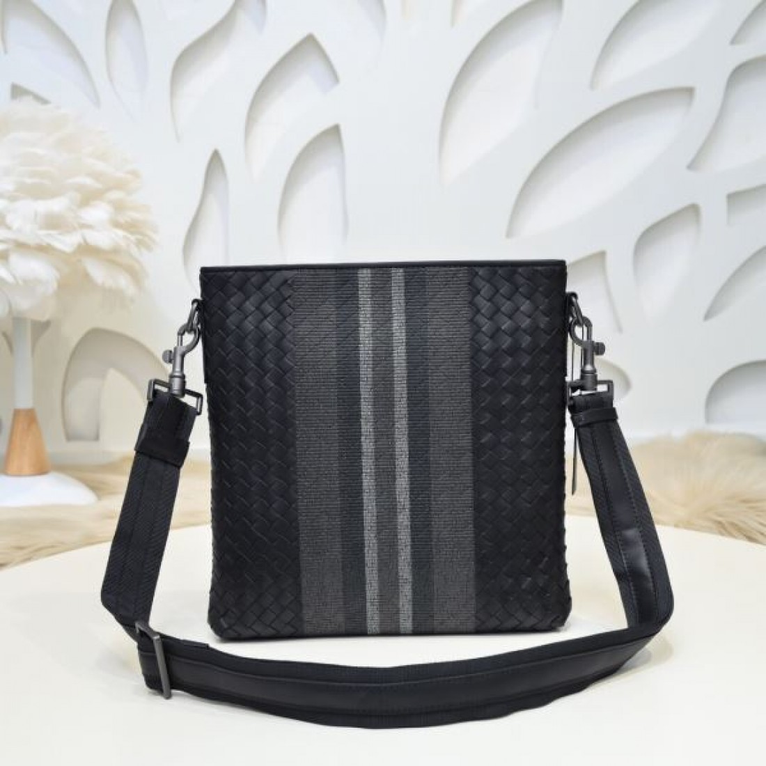 先取り必見 BOTTEGA VENETA ボッテガヴェネタ コピー ショルダーバッグ 入手困難アイテム