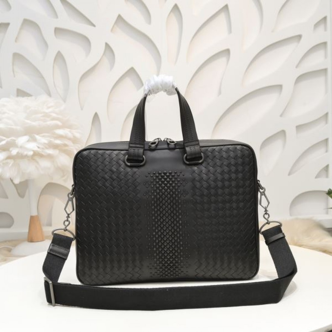 美しさと機能性 BOTTEGA VENETA ボッテガヴェネタ コピー ブリーフケース
