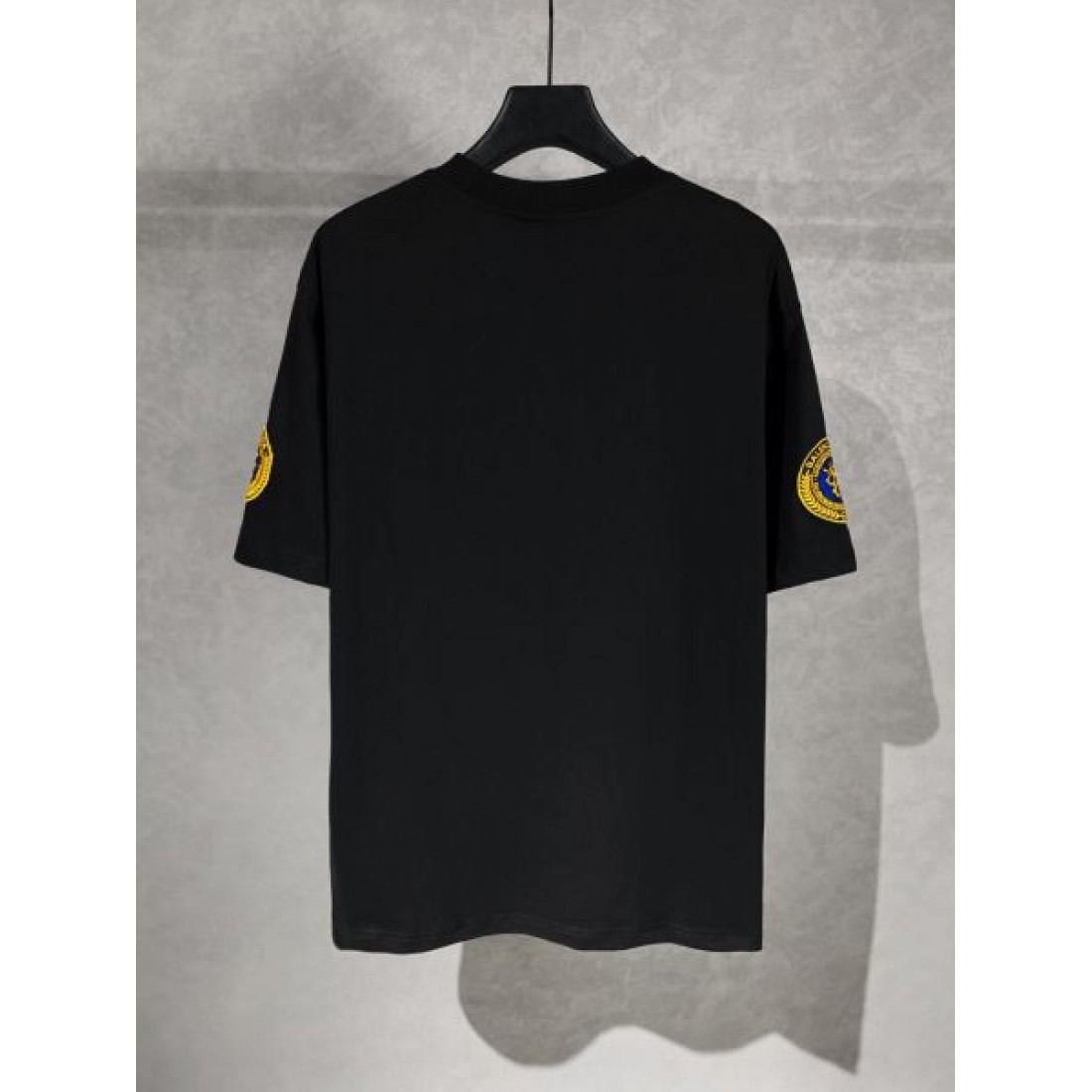 見逃し厳禁 BALENCIAGA バレンシアガ コピー 半袖Tシャツ 迷わずゲット