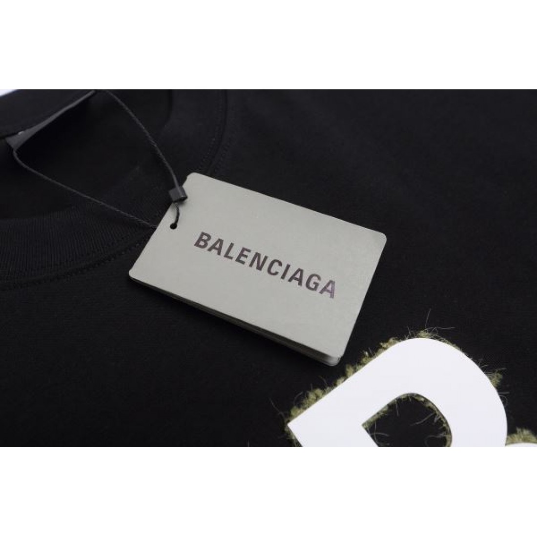 旬コーデに最適 BALENCIAGA バレンシアガ コピー 半袖Tシャツ オールシーズン活躍