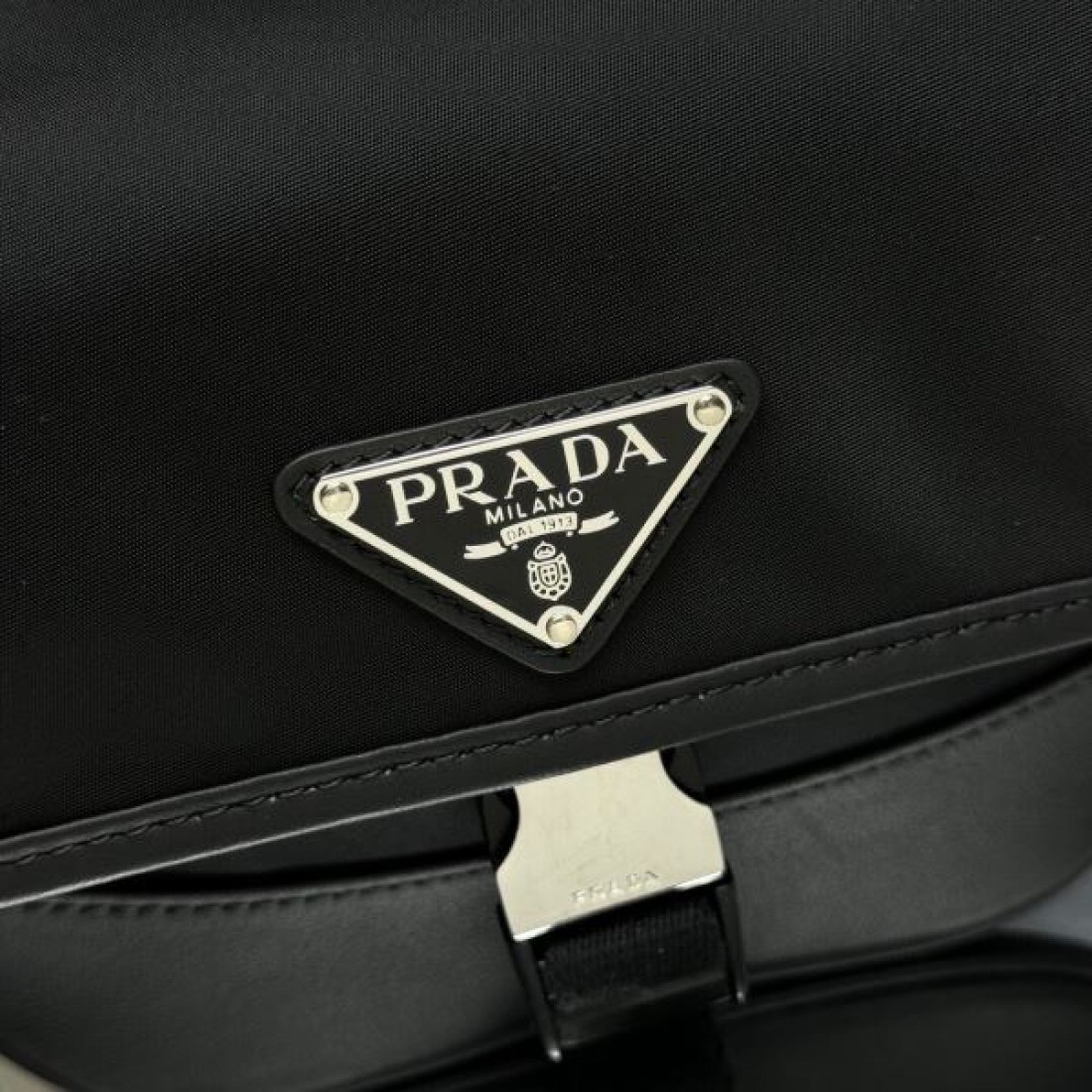 お洒落さん必携 PRADA プラダ コピー ウエストバッグ 自分へのご褒美に