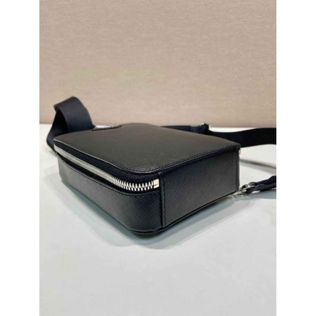 迷わずゲット PRADA プラダ コピー チェストバッグ これは買い