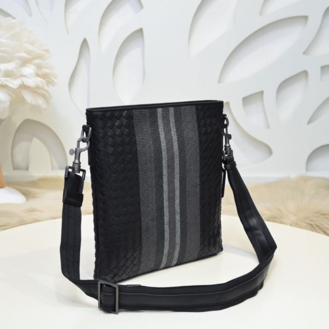 先取り必見 BOTTEGA VENETA ボッテガヴェネタ コピー ショルダーバッグ 入手困難アイテム