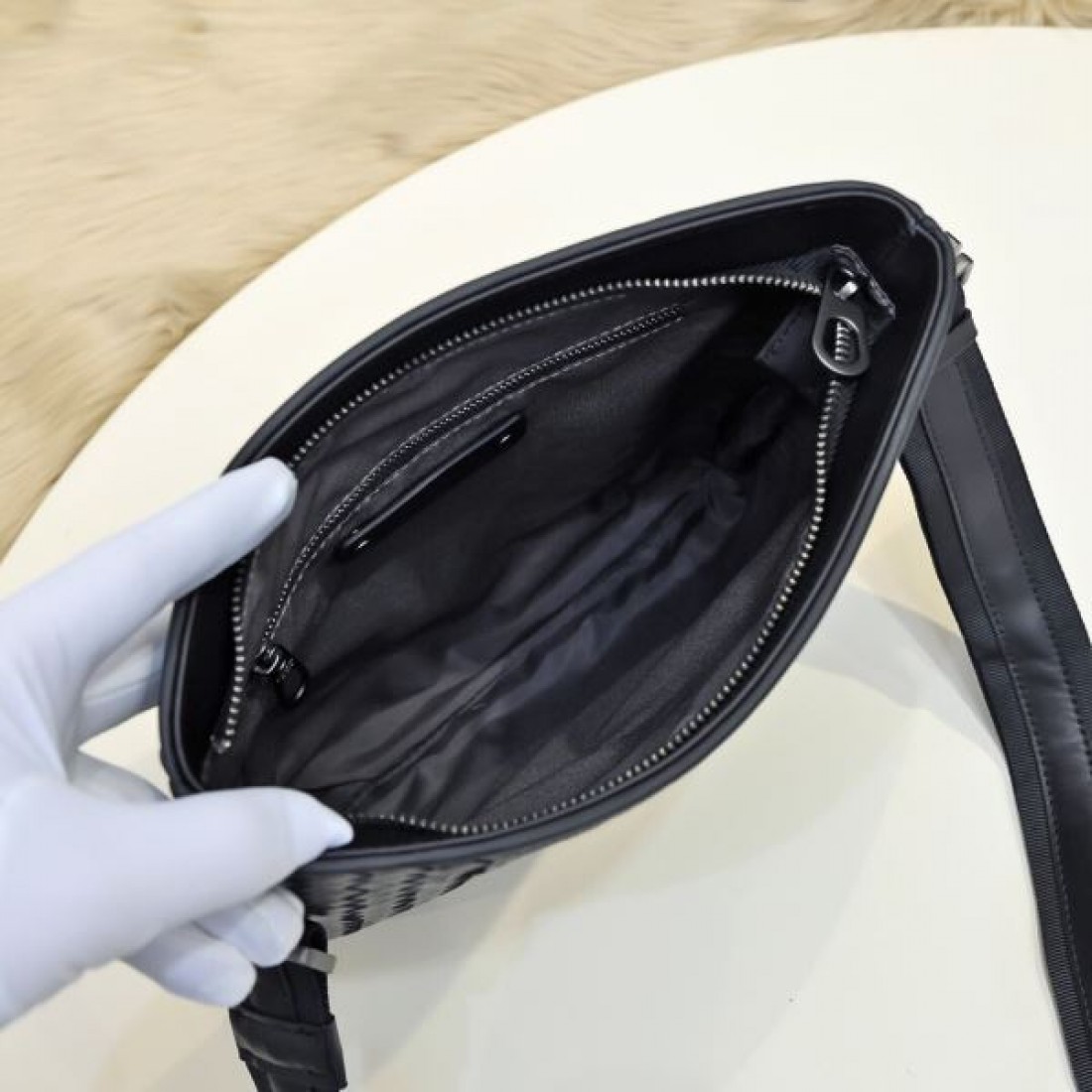 先取り必見 BOTTEGA VENETA ボッテガヴェネタ コピー ショルダーバッグ 入手困難アイテム