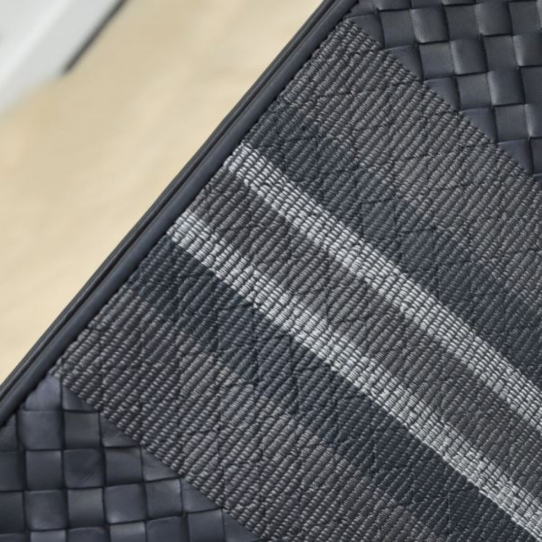 先取り必見 BOTTEGA VENETA ボッテガヴェネタ コピー ショルダーバッグ 入手困難アイテム