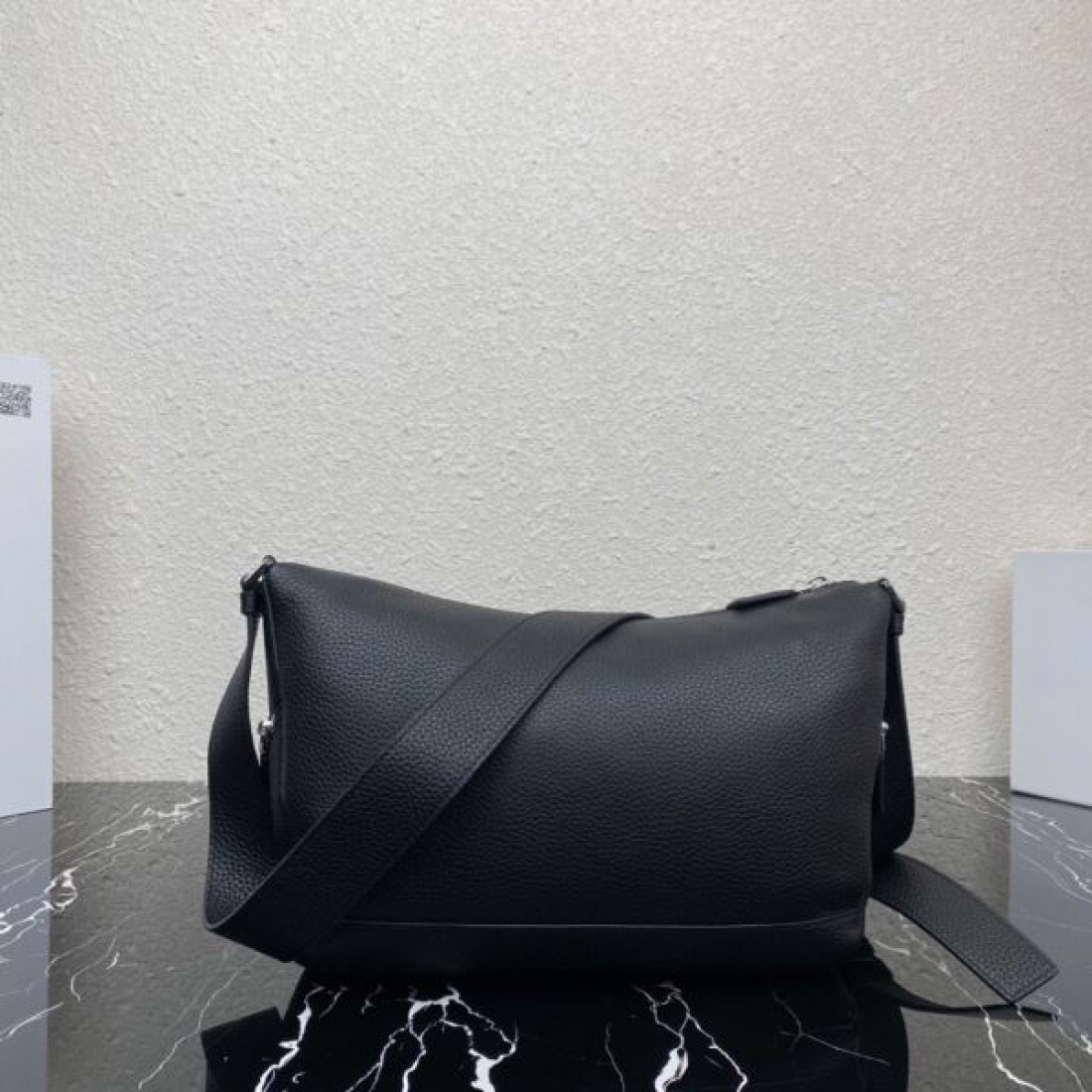 即完売必至 PRADA プラダ コピー ショルダーバッグ 数量限定発売