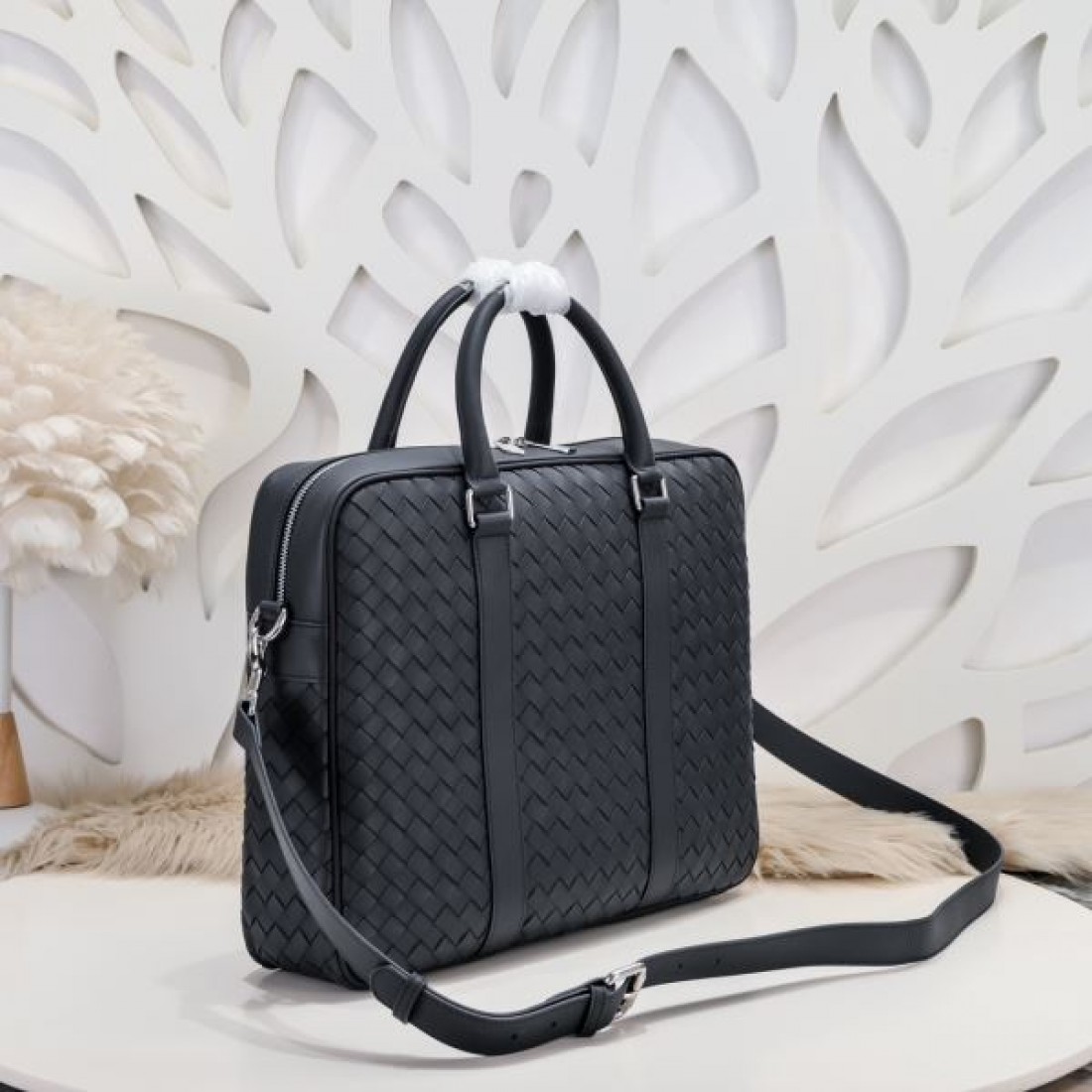  ミニマルで知的な ボッテガヴェネタ コピー ブリーフケース BOTTEGA VENETA