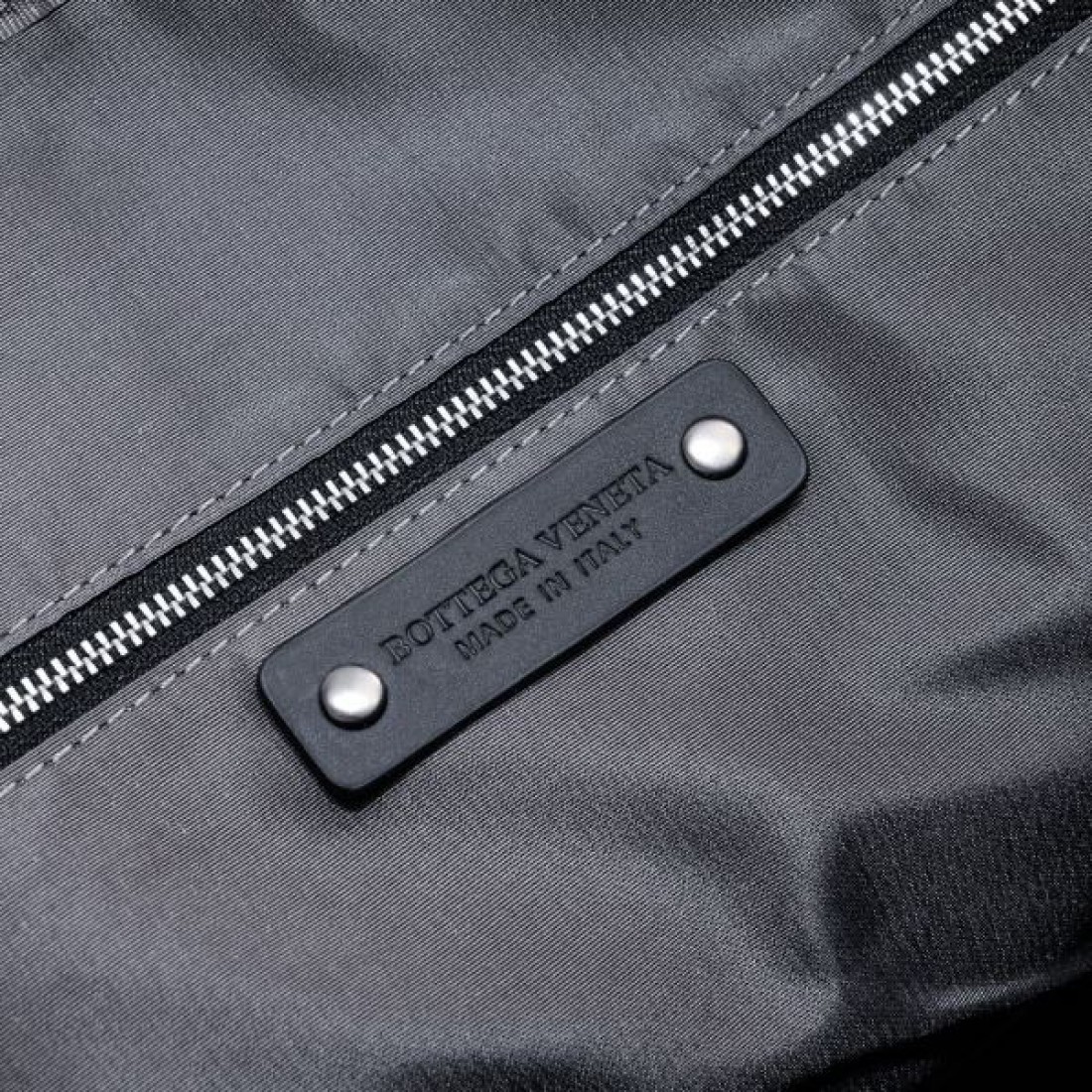  ミニマルで知的な ボッテガヴェネタ コピー ブリーフケース BOTTEGA VENETA