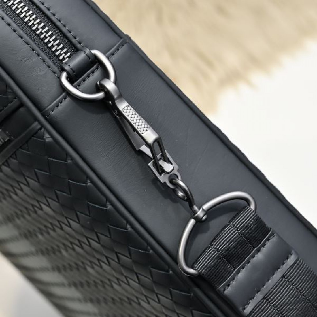  BOTTEGA VENETA ボッテガヴェネタ コピー ブリーフケース タフで上質な